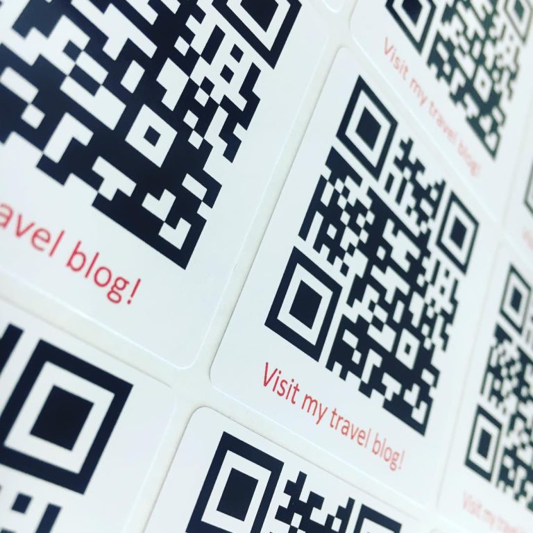 Custom high tack glossy vinyl QR code labels – extra strong adhesive stickers